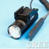 외형이 알루미늄 재질의 Cree(백색등)용 Flashlight 입니다에어 스위치만 제공되며 베터리 사용범위는 3V 또는 3.7V 입니다베터리는 별매 입니다